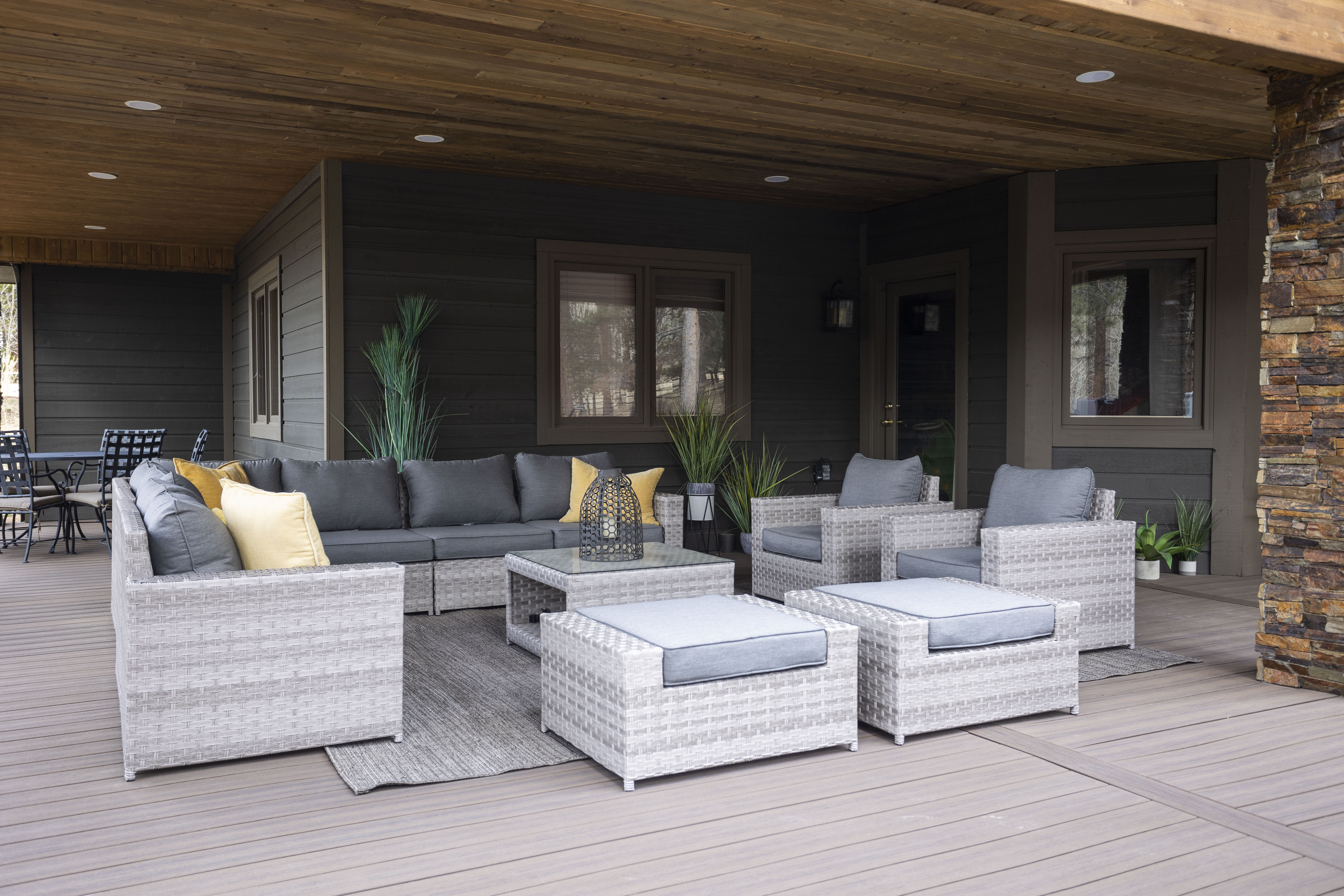 Colorado Custom Covers & Decks – Deckorators