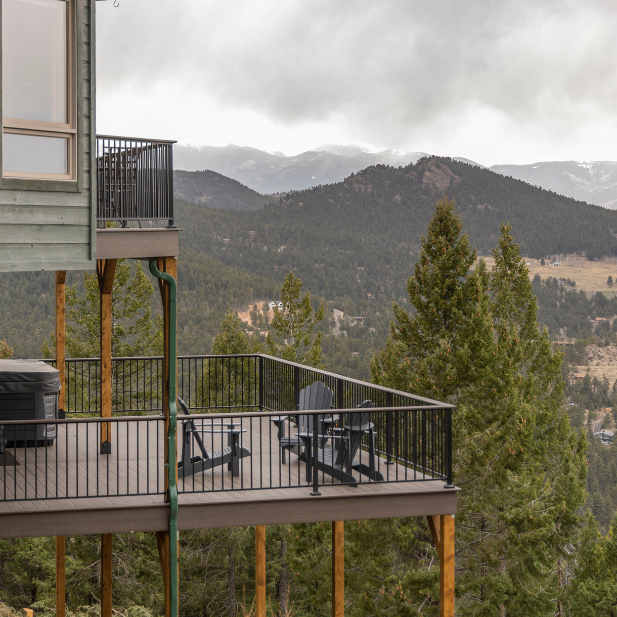 Colorado Custom Covers & Decks – Deckorators