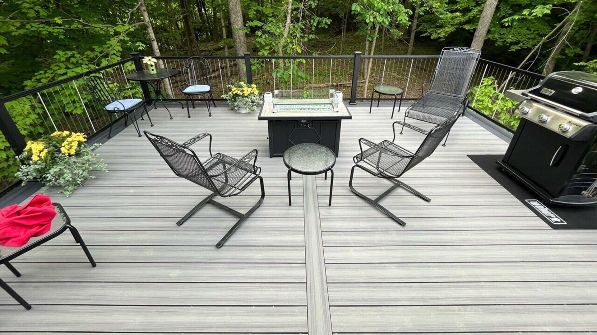 All Decked Out – Deckorators