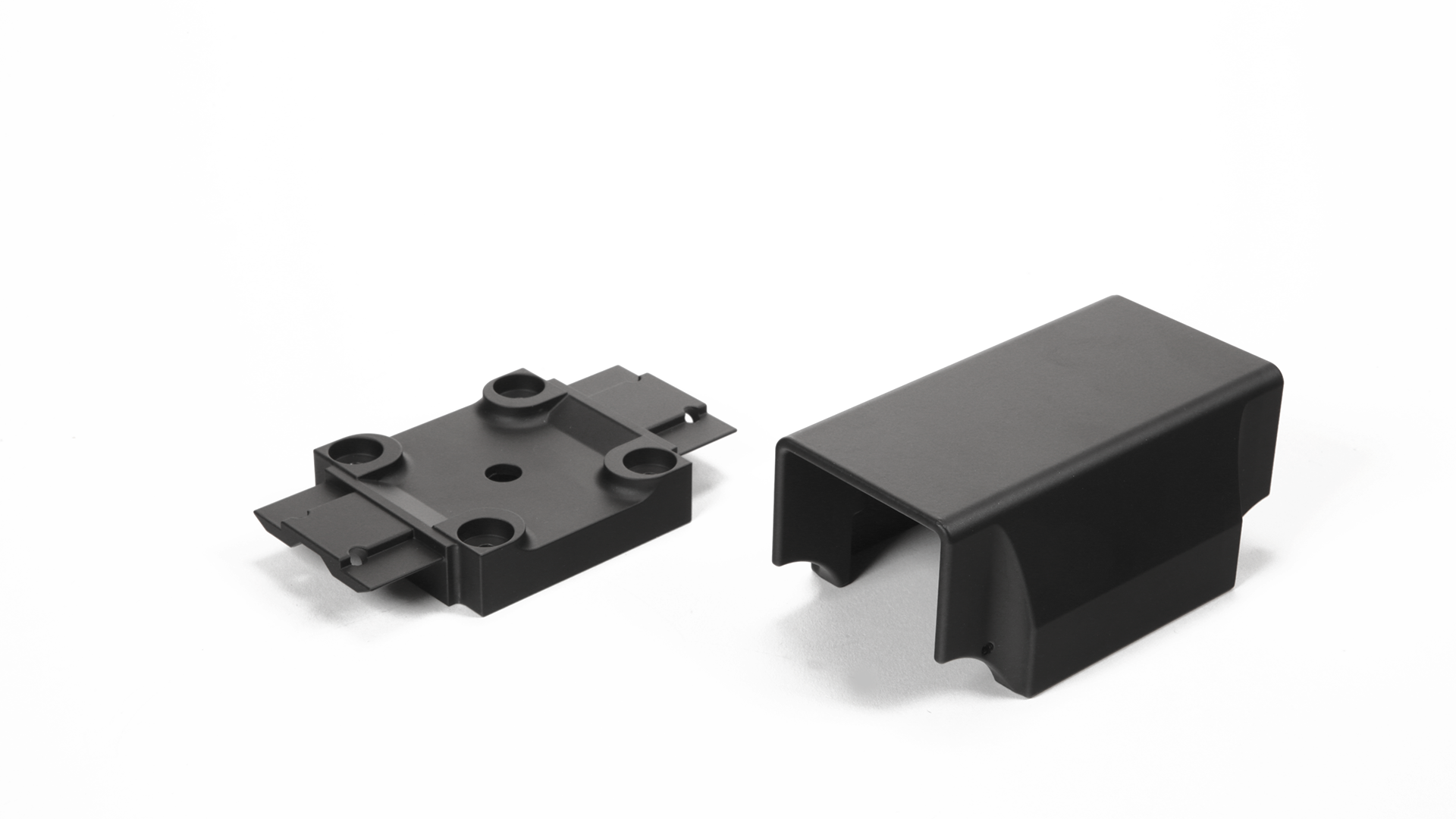 Contemporary Continuous Top Rail Brackets by Deckorators