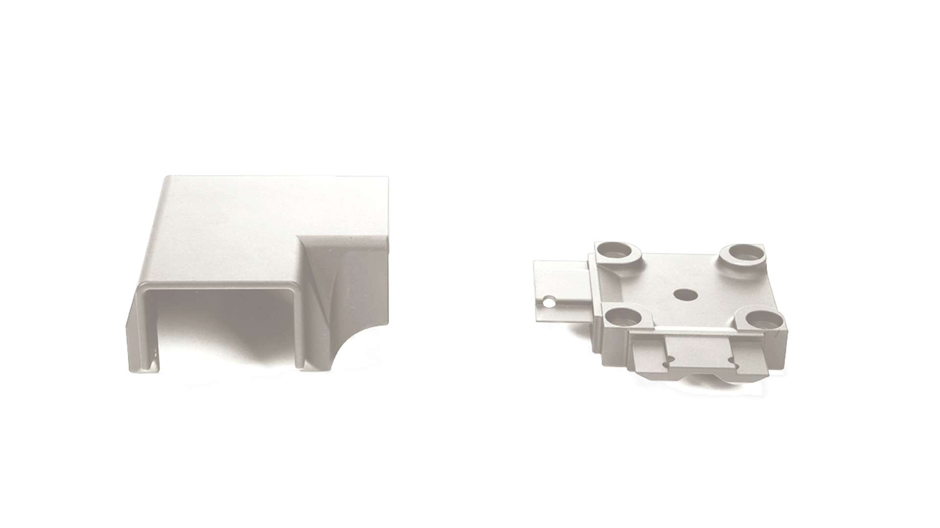 Contemporary Continuous Top Rail Brackets by Deckorators